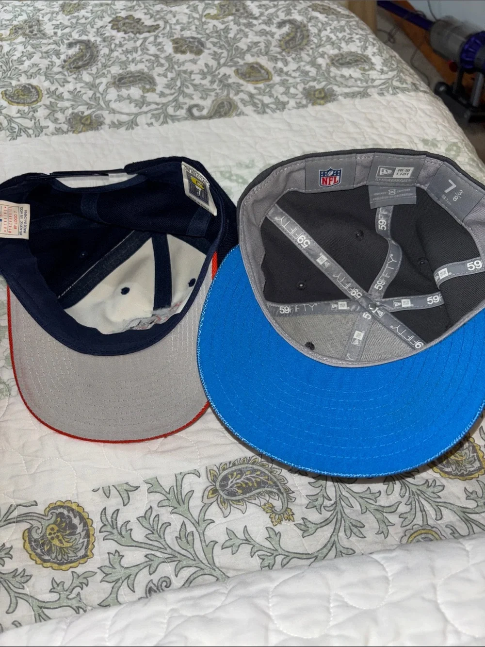 Set of two 1 Detroit Tigers adults baseball caps logo 7 . NFL Detroit Lions.